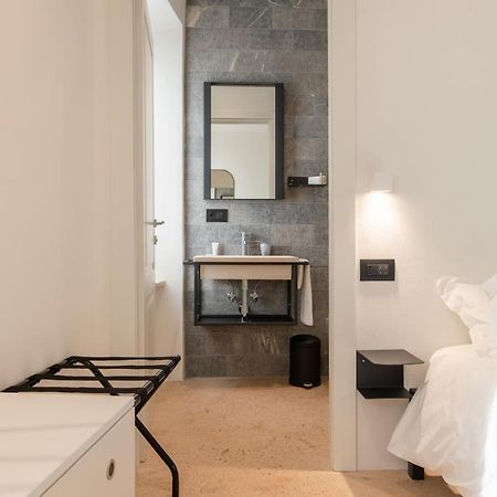 Ognissanti Guesthouse & Suites Fermo Luaran gambar
