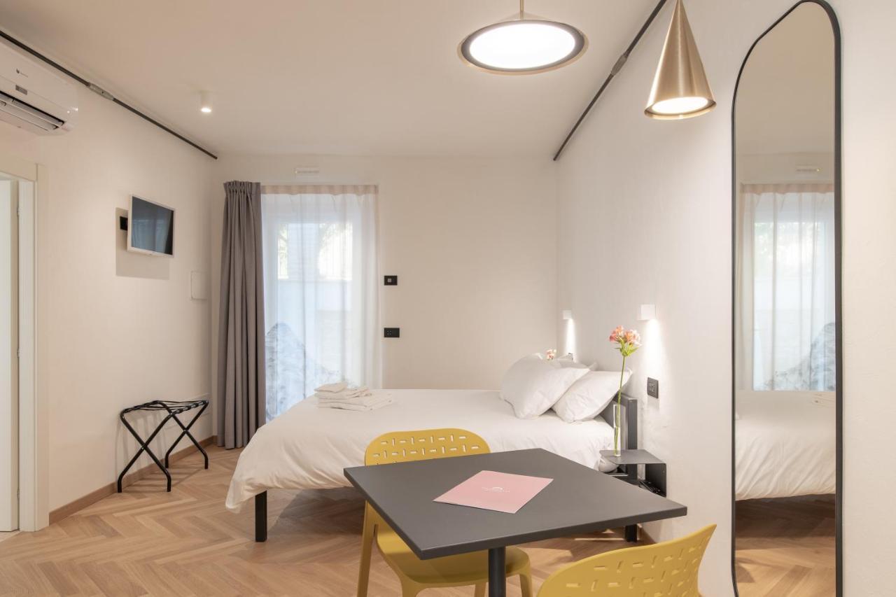 Ognissanti Guesthouse & Suites Fermo Luaran gambar